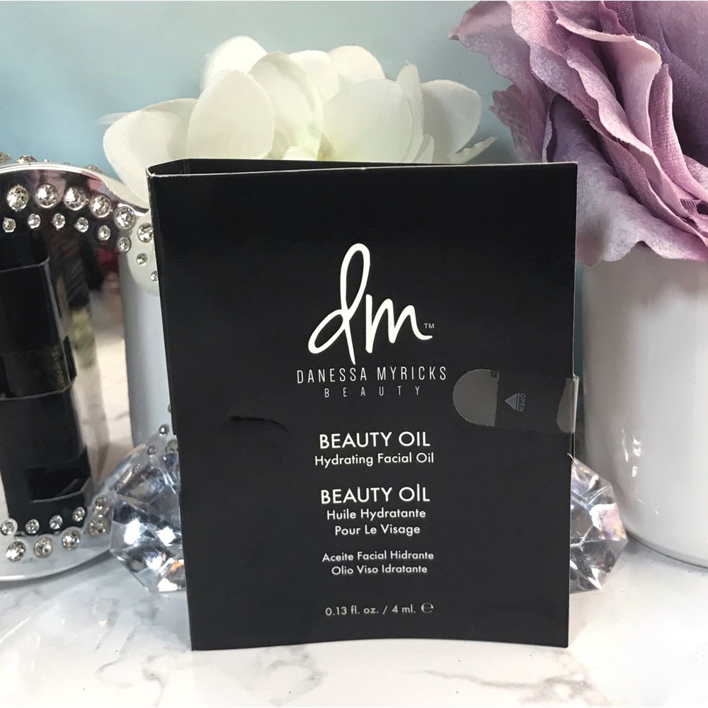 🎈FREE with any order! Danessa Myricks BEAUTY OIL Sample Vial *Brand new on card!